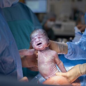 Amelia Barnes Shares Landon and Lily’s Birth Stories