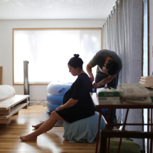 Birth Center vs. Homebirth: Things to Consider