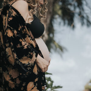 Babymoon Maternity Photos in Kauai